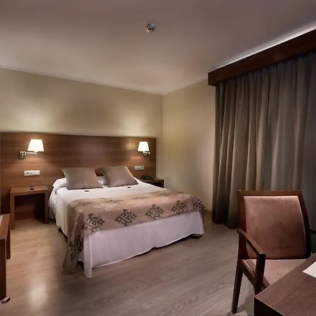 Hotel Ibis Styles Figueres Ronda 3*
