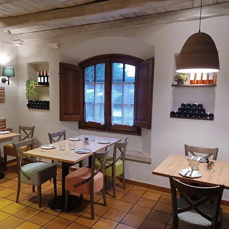 Ibis Styles Figueres Ronda Figueres (Girona)