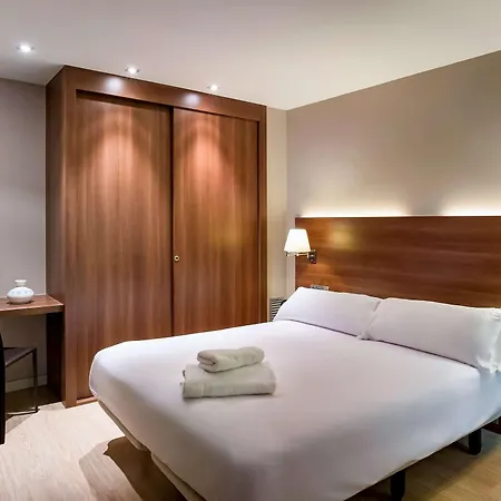 Ibis Styles Figueres Ronda Hotel 3*