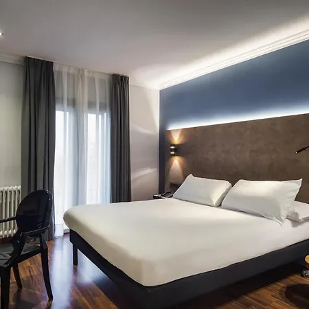 Hotel Ibis Styles Ronda 3*