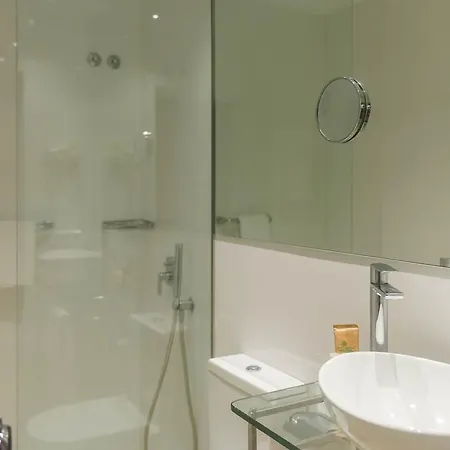 Hotel Ibis Styles Ronda Figueres (Girona)